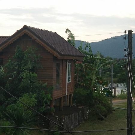 Baan Pak Phutawan Resort Ban Ban Takat Ngao Esterno foto